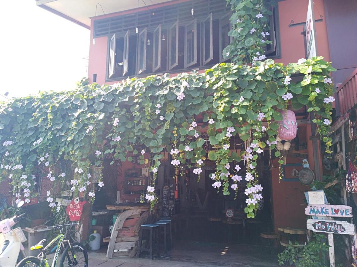 Malee Malee Guesthouse Ko Lanta 外观 照片